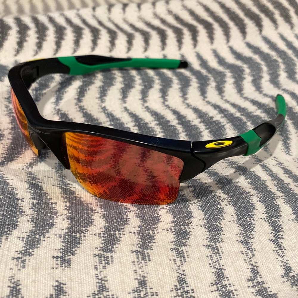 Custom Half Jacket Oakley Sunglasses with Cleaning Kit